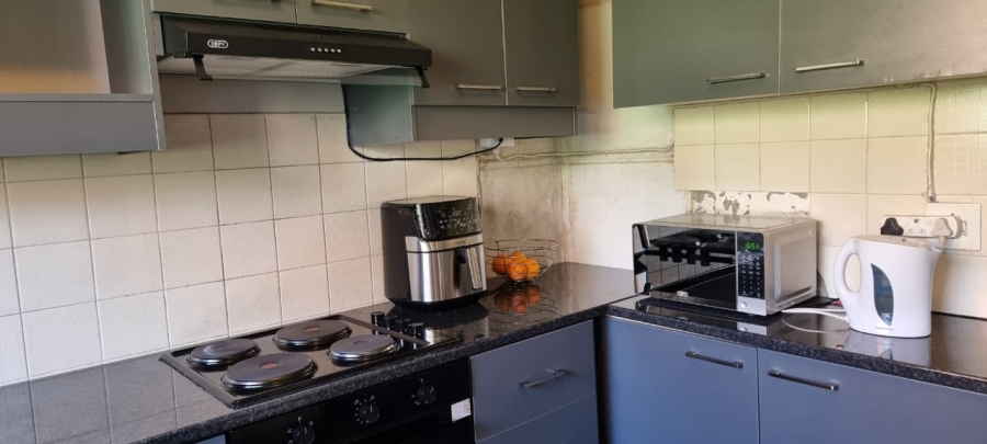 2 Bedroom Property for Sale in Mowbray Western Cape